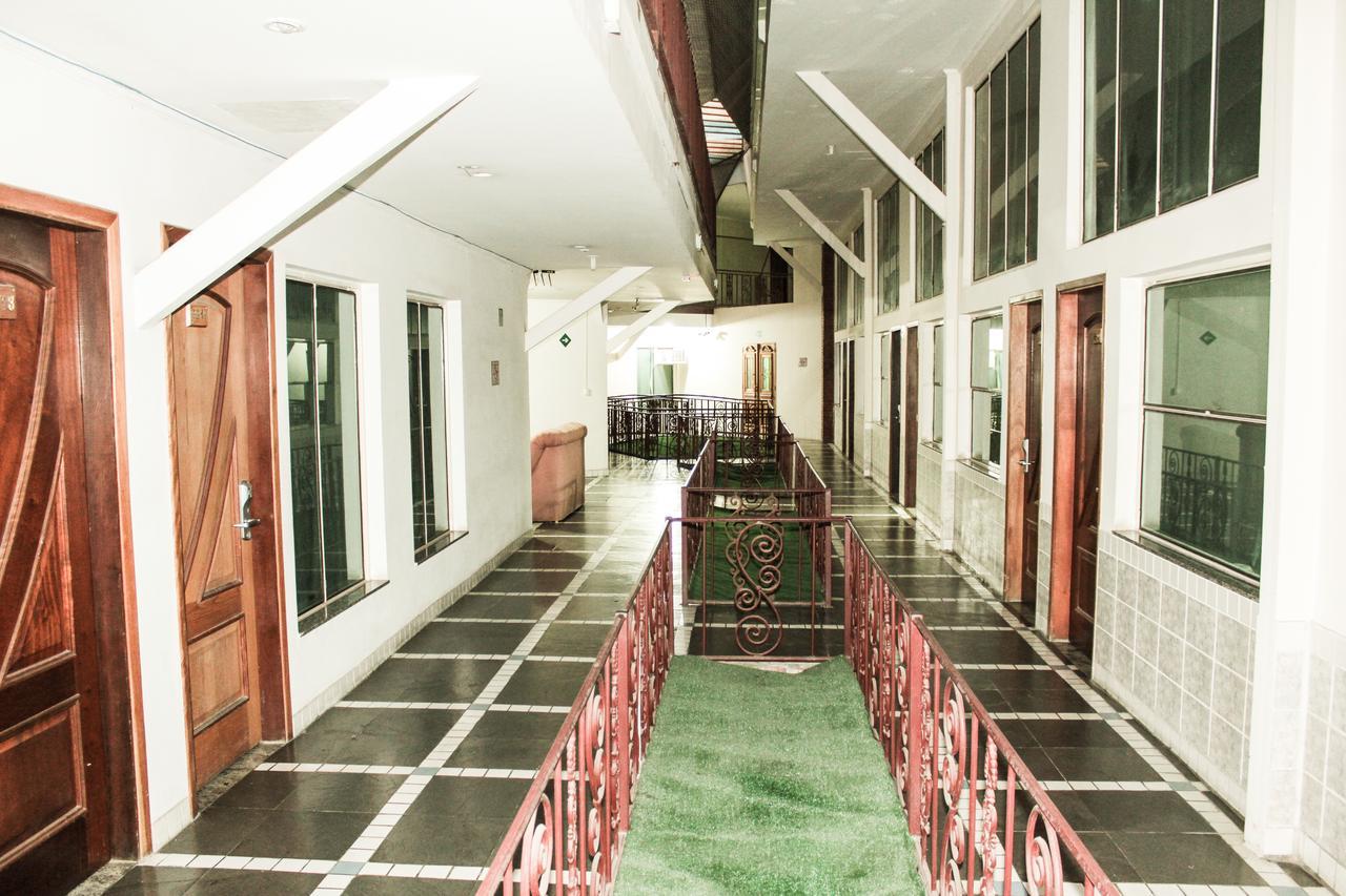 Cumbipar King Hotel กัวรูยุส ภายนอก รูปภาพ