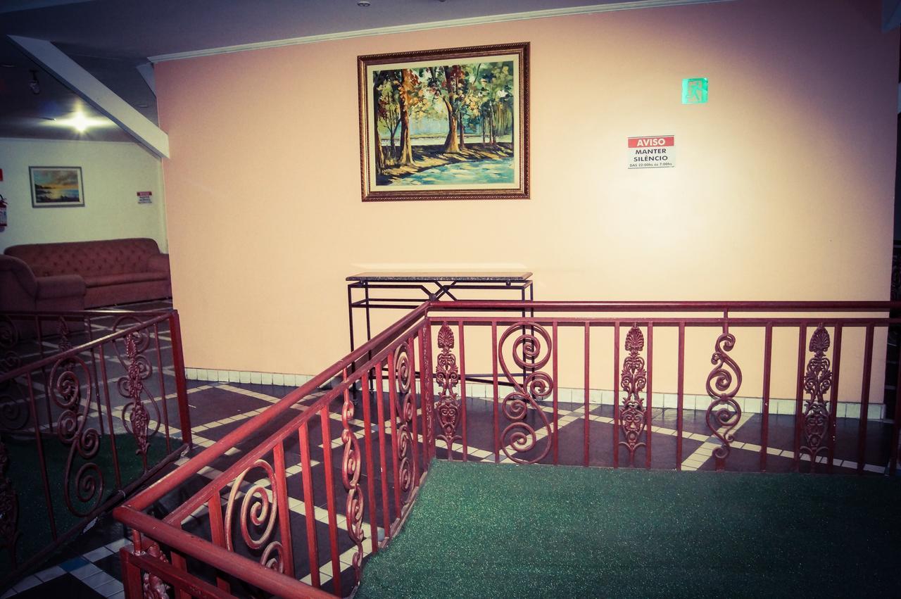 Cumbipar King Hotel กัวรูยุส ภายนอก รูปภาพ